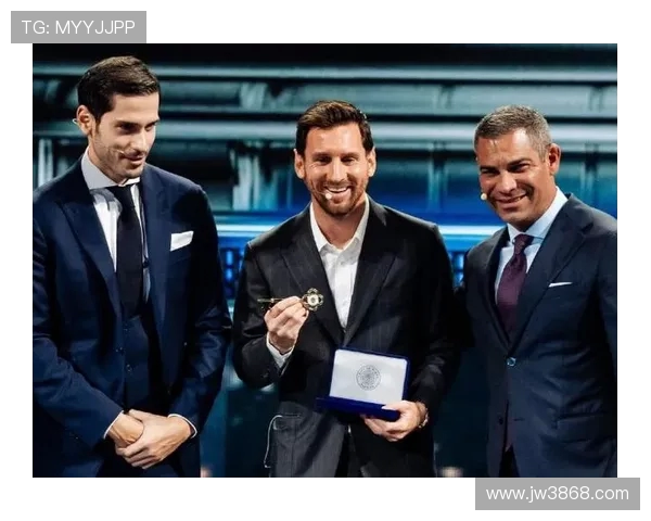 新书揭秘亚马尔成长之路：险投西班牙人梅西羞涩合影成就回忆